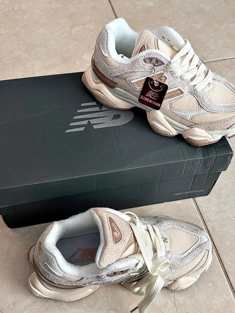 Brand new- New Balance 9060 Women's Sneakers Cream & Pink US 5.5 W
